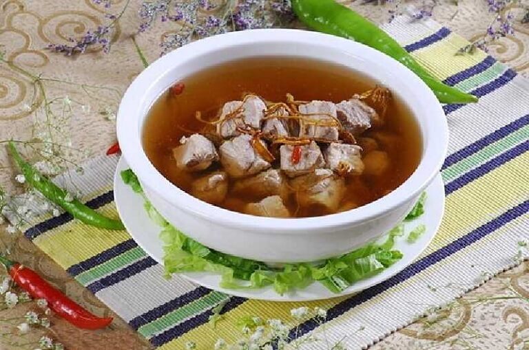 DTHT-tuoi-ninh-cung-thit-heo-nac-giup-bo-mau