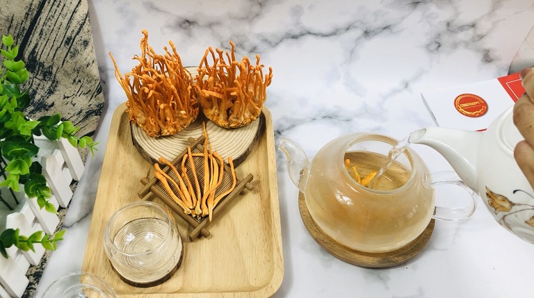 su-dung-trung-thao-tuoi